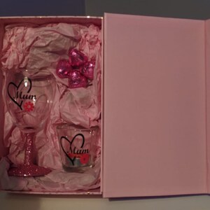 Lovely Mothers day gift set in presentation box.