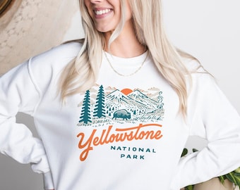 Vintage Yellowstone National Park White Unisex Sweatshirt
