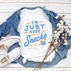 I&#39;m Just Here For The Snacks Shirt - Snack Lover Shirt, Snack Lover Gift, Foodie Shirt, Snack Tee, Day Out Shirt, Trip Shirt