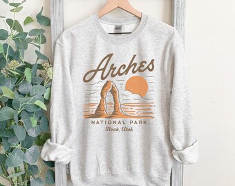 Arches Sweatshirt National Park Utah Vintage Ash Unisex Crewneck