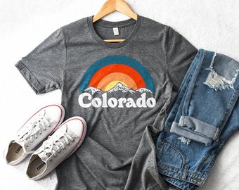 Colorado Vintage Mountain Unisex T-Shirt