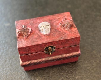 Painted Gothic Red Skull Box