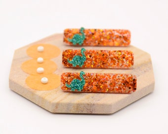 Dino Clips | Sparkly orange resin bars with a sparkly green handmade dinosaur | Alligator clip | Hair accessories