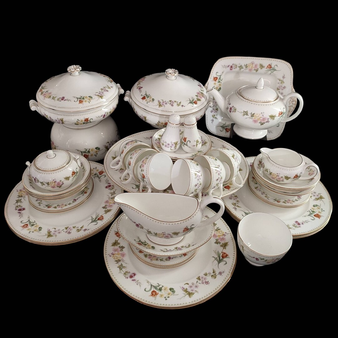 Vintage Wedgwood Mirabelle Dinner/tea Set 43pcs Fine Bone Etsy