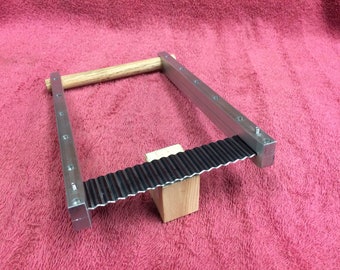 Wavy (Crinkle) Cut Blade Assembly for Uncle Andy's Soap Cutter - Consistent Uniform Cuts - For Melt-and-Pour, HP, CP Soap Loaves