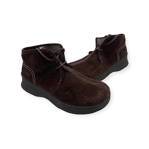 Sz 8.5 Men / 10 Women Suede Ankle-high Chukka or Moc Toe Boots Twisted X Work Driving Moc Women main image 3