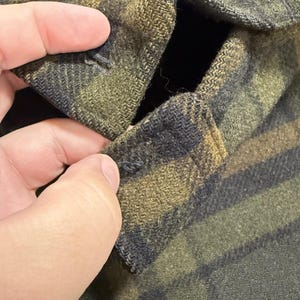 Vintage Pendleton Wool Shirt Jacket Men Sz L Green Plaid Long Sleeve Heavyweight image 4