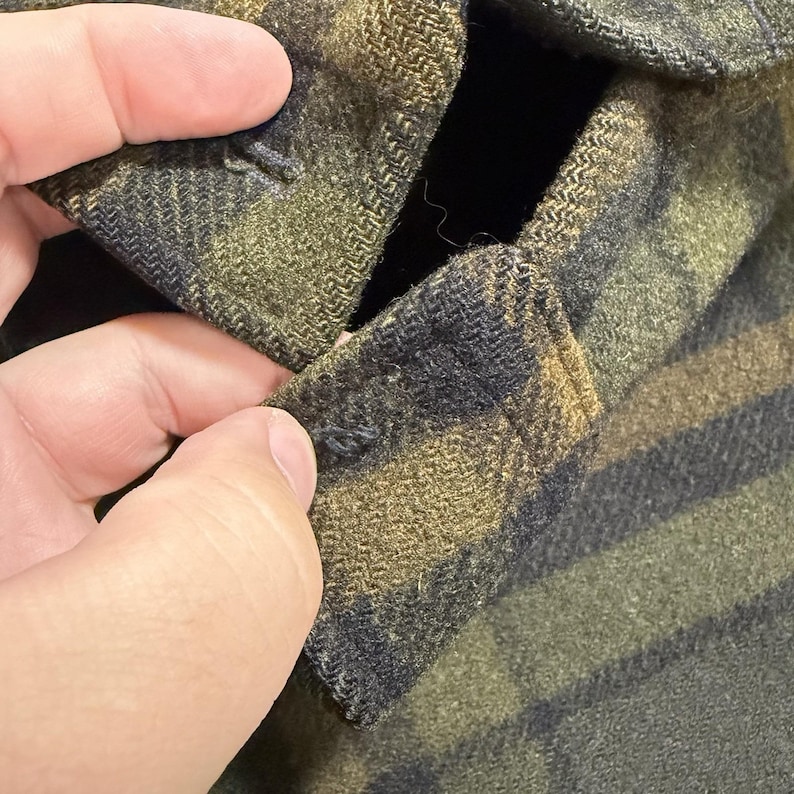 Vintage Pendleton Wool Shirt Jacket Men Sz L Green Plaid Long Sleeve Heavyweight image 4