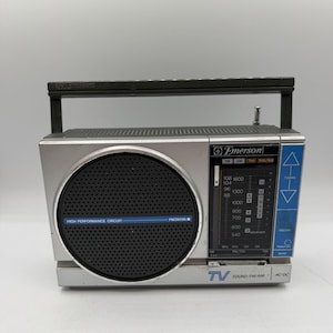 Vintage Emerson Portable Am/Fm Tv Weatherband Radio Ac/Dc PM3909A - Tested Works image 1