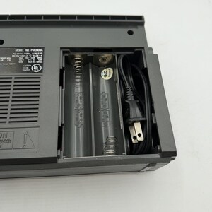 Vintage Emerson Portable Am/Fm Tv Weatherband Radio Ac/Dc PM3909A - Tested Works image 7