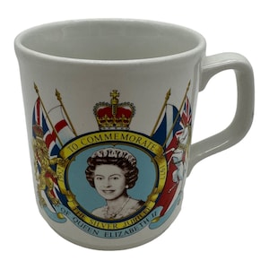 Queen Elizabeth II Silver Jubilee 1952 1977 Crown China Mug England Commemorate
