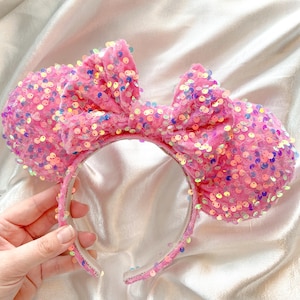 Sparkly pink sequin minnie mouse ears