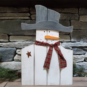 Primitive Pallet Snowman