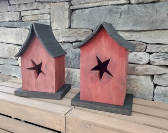 Primitive Wooden Birdhouse