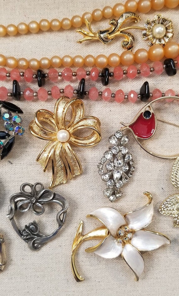 Sarahoov vintage best sale jewelry