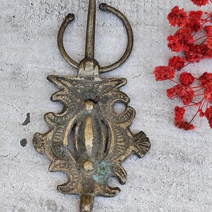 rare large vintage fibula