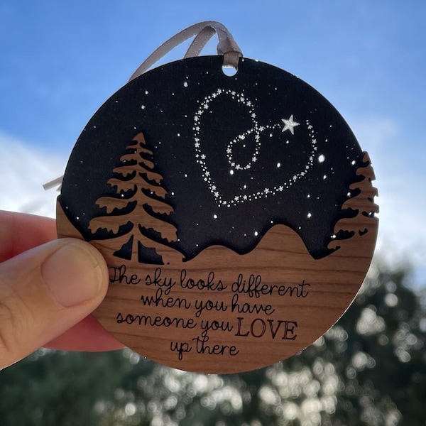 Gepersonaliseerd herdenkingskerstornament, herdenkingsornament, kerstmis in de hemel, aandenkenornament, hart ter nagedachtenis, zwarte nachtelijke hemel