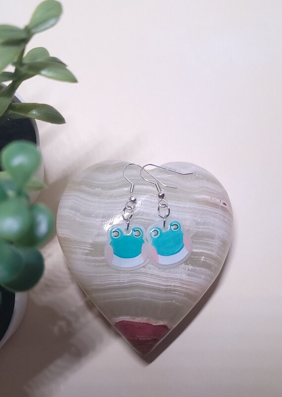 Animal Crossing New Horizons Lily Dangle earrings