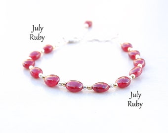 Pulsera de rubí ovalada para mujer en plata y oro rosa, regalo de cumpleaños para ella, delicada pulsera de rubí, pulsera de oro con rubí, joyería con piedra de nacimiento de julio