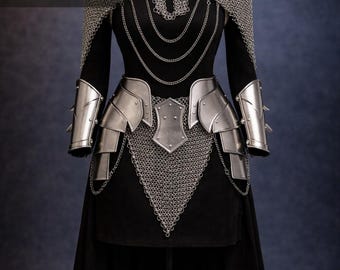 Lady Medieval Knight Tessets Armor - Women’s Fantasy Warrior Armor with Chainmail - LARP Cosplay Costume