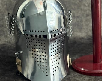 Handgjord riddarhjälm i stål från 1200-talet, LARP SCA rollspel
