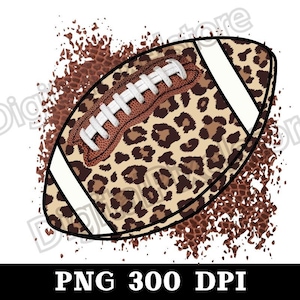 Pu&ograve; includere: Un pallone da football marrone e bianco con un design a stampa leopardata. Il pallone &egrave; su uno sfondo a spruzzo marrone e bianco.
