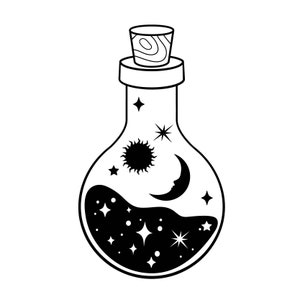 Peut inclure: Une illustration en noir et blanc d'une bouteille en verre avec un bouchon en li&egrave;ge. La bouteille contient un liquide tourbillonnant avec un soleil, une lune et des &eacute;toiles &agrave; l'int&eacute;rieur.