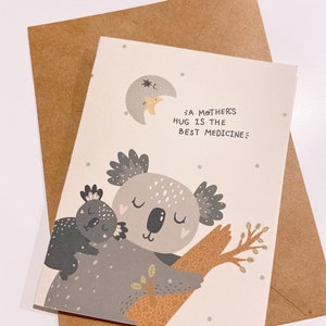 Un câlin de mère est le meilleur médicament / Carte de fête des mères / Cadeau de fête des mères / Carte de fête des mères faite à la main / Cadeau simple / Carte de vœux Boho