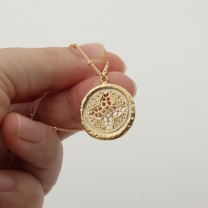 Dainty Coin Necklace, Vintage Gold Coin Necklace, Engraved Coin Medallion, Gold Arabesque Pattern Necklace, Layered Necklace, Boho Jewelry