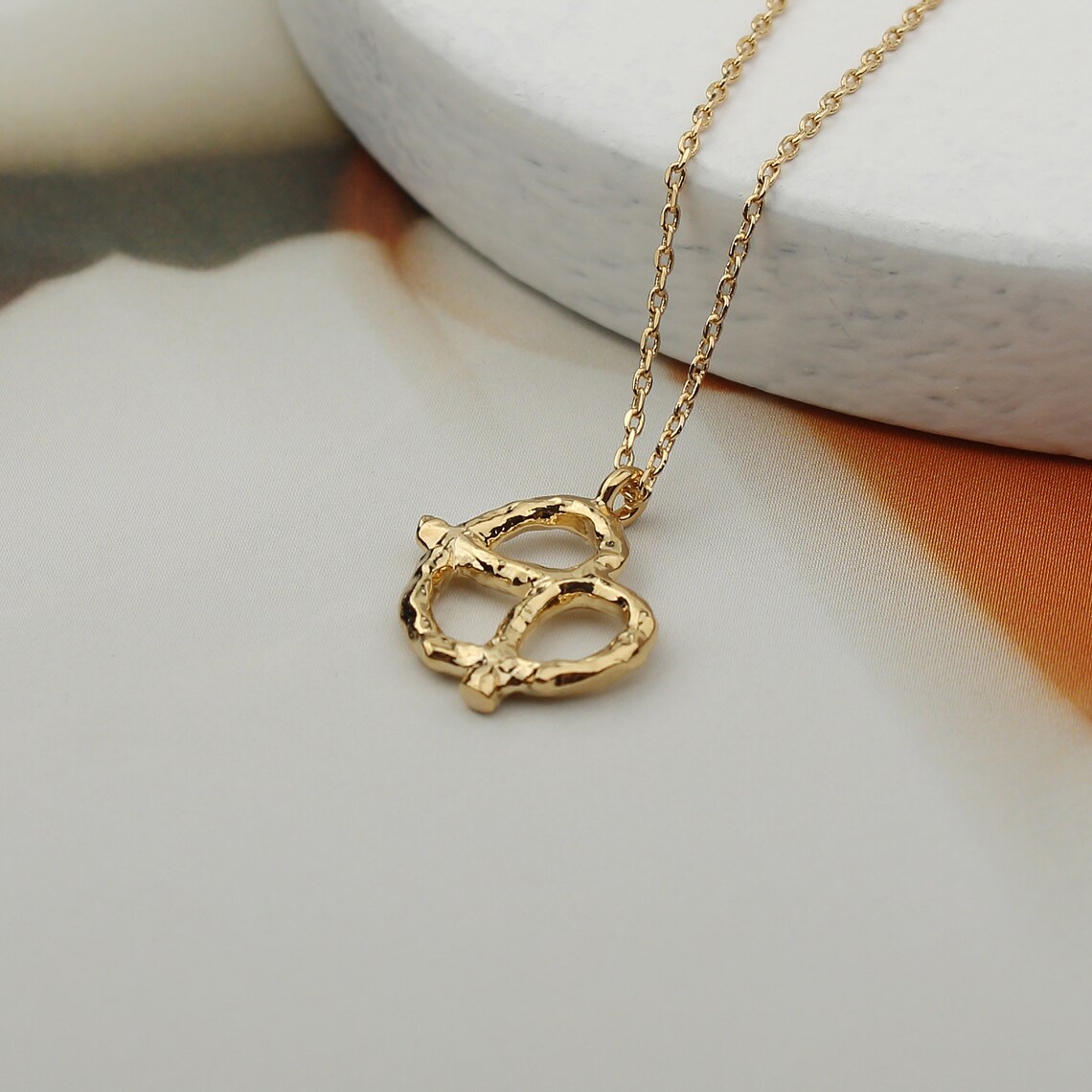 Shiny Gold Pretzel Necklace Hammered Pretzel Knot Pendant Etsy