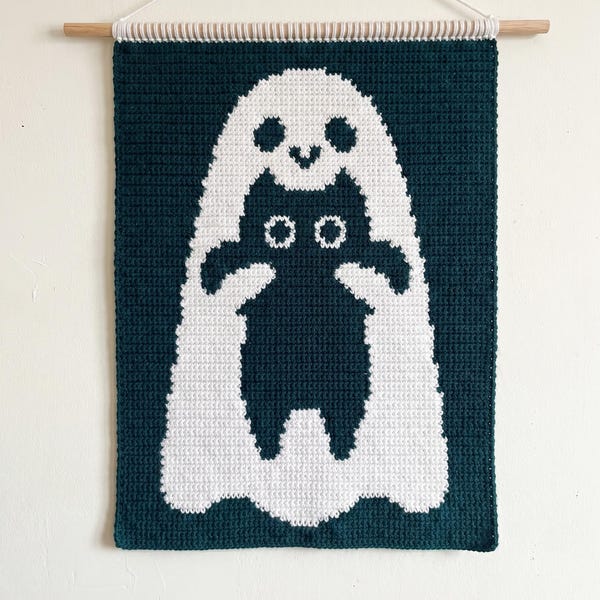 Ghost and Cat Tapestry Crochet + Overlay Mosaic Pattern – Spooky Kitten Wall Hanging two colors