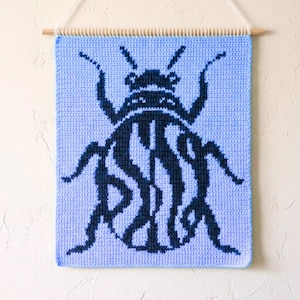 Funky bug tapestry crochet + Overlay mosaic pattern PDF - Knit beetle wall hanging