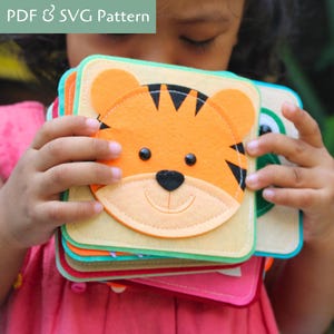 Patrón de tarjeta didáctica del alfabeto de animales para hacer en formato PDF y SVG, una manualidad educativa para el aprendizaje interactivo