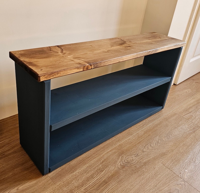 customisable shoe rack bench, solid wood shoe rack bench, adjustable shoe rack bench, shoe storage bench, shoe organizer bench, customizable shoe storage bench, space-saving shoe rack bench, shoe rack bench, wooden shoe rack bench,