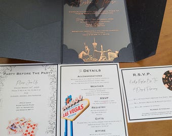 Invitación de boda de Las Vegas / Invitación acrílica con detalles en oro rosa y bolsillo negro / Tema moderno de Las Vegas