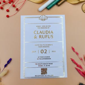 Modern Minimalist Wedding Invitation with Embossed Gold Foil – White Flat Card Featuring Grid Lines & Shell Motif – Elegant Foil Invite
