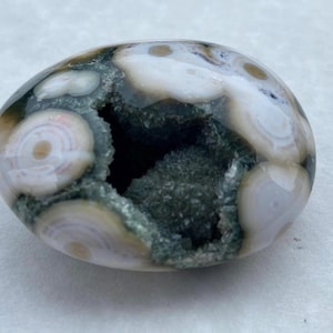 8th Vein Ocean Jasper Palmstone