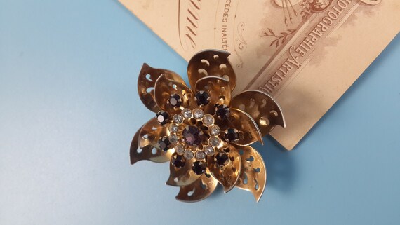 CORO Vintage Jewelry Brooch-Pendant Flower Rhines… - image 3