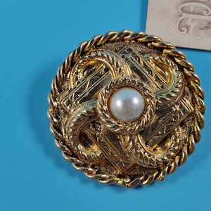 CHARLIE signed Vintage Jewelry Costume Brooch Byzantine Gold tone Metal France 1970-1980-s