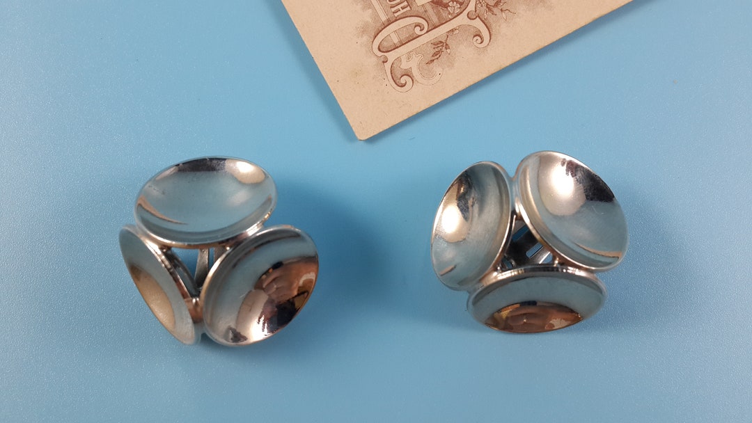 Ancienne paire de boucles d'oreilles clips, Orena, vintage