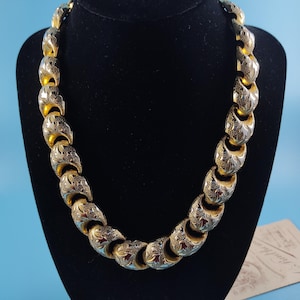 Vintage Jewelry Necklace Enamel Gold tone Metal France 1970-1980-s