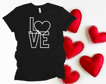 Love Shirt | Heart Shirt | Valentines Day Shirt | Valentines Day Outfit | Heart Clothing | Cute Shirt | Funny Shirt | Valentine's Day Outfit