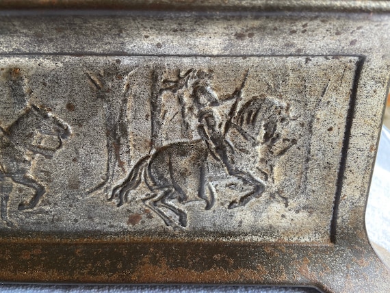 Very Rare Huntley and Palmers Medieval Knights on Horseback Tin in the  Shape of a Dramatic Casket 1898 -  Canada