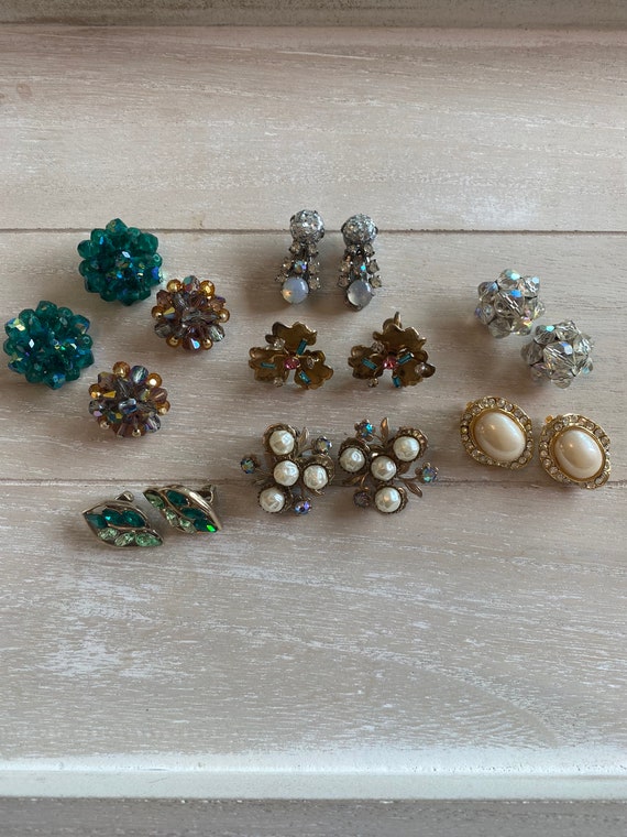 Vintage earrings lot