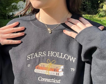 Stars H Books Sweatshirt: Cosy Autumn Book Lover Sweater