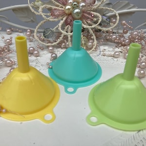 MINI Funnels Plastic-Set of (3) MINI Funnels-Beauty Helping Tools-Handy Kitchen Gadgets
