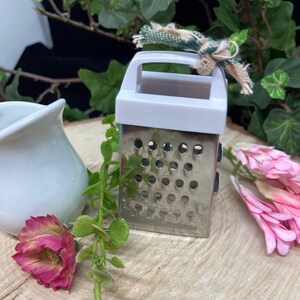 Steel Kitchen Grater-Mini Kitchen Utensil image 5