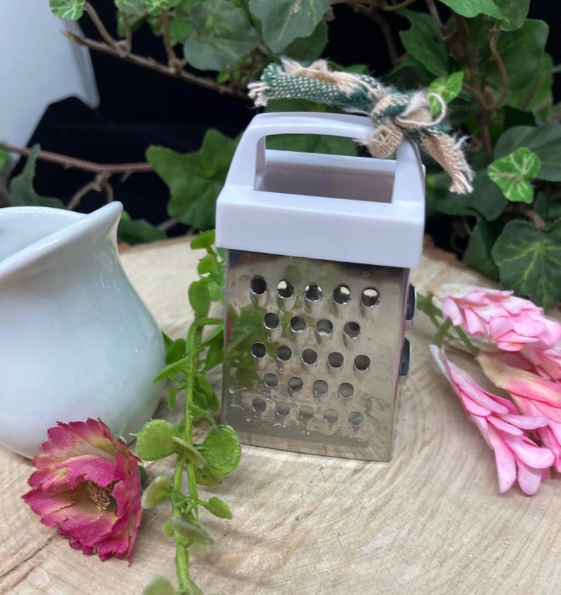 Steel Kitchen Grater-Mini Kitchen Utensil image 5