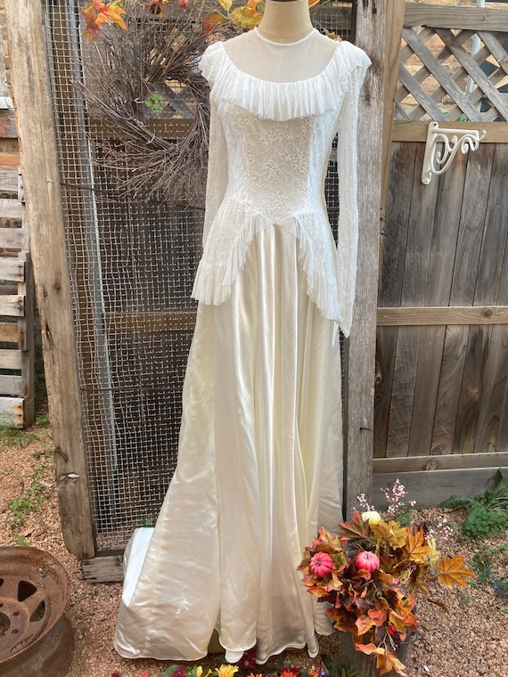 Vintage Wedding DressAs Is Wedding DressHalloween C… Gem