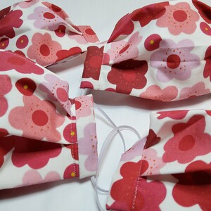 Cherry Blossom Mask Pleated | Sakura Flower Face Mask | Nose Wire Filter Pocket Washable | Cute Floral Print Spring Summer Mask For Women